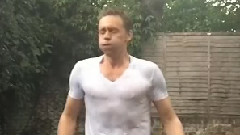 Tom Hiddleston - [抖森翻译军团191蛋]石墩的冰桶挑战