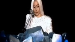 Lady Gaga - 参加ALS & 在首尔遭虫袭