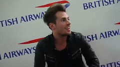 Lawson - Gatwick Airport 表演