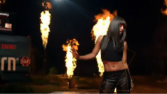 Che'Nelle - Burning Love