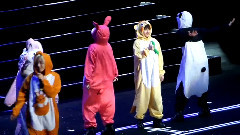 T-ara - 屁股写名字