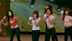 少女时代 - Kissing You &