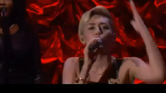Miley Cyrus - Wrecking Ball