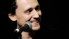 Tom Hiddleston - Parachute