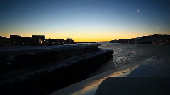 音乐短片 - Give Me Your Hand