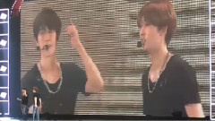 东海(Super Junior),Super Junior-D&E - 东海银赫戴眼镜