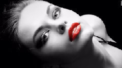 音乐短片 - СЪРЦЕТО Е ЧУПЛИВО