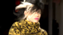 音乐短片 - Jeremy Scott – NYFW FallWinter 2013-14 – Interviews & Runway