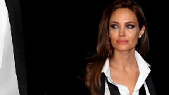 Angelina Jolie - Angelina Jolie And Stella Mc Cartney Design Kids Line