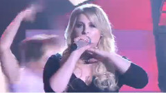 Meghan Trainor - All About That Bass & Lips Are Movin