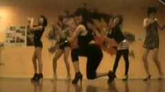 模仿翻唱 - Muzik