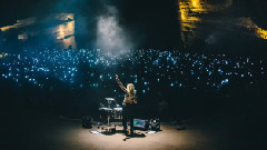 Ellie Goulding - When Your Feet Don't Touch The Ground