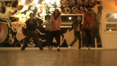 模仿翻唱 - Eat You Up