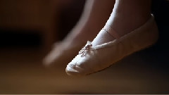 音乐短片 - Stupid Little Bitch 中文字幕