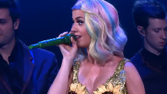 Katy Perry - Unconditionally - Katy Perry上海演唱会 饭拍版 15/04/21