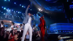 Chris Brown - Chris Brown & Pitbull Live Performance