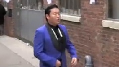 Psy - 纽约街头