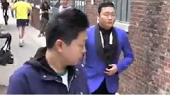 Psy - 纽约街头