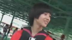 SHINee - 年下男花絮