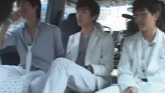 SHINee - 年下男花絮