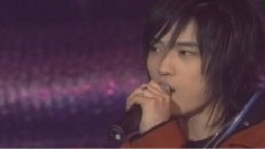 东方神起 - Hug