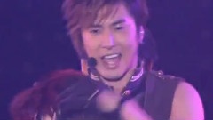 东方神起 - Keep Your Head Down