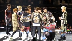 EXO,EXO-M - 组曲串烧 & XOXO