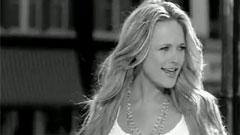 Miranda Lambert - Famous In A Small Town
