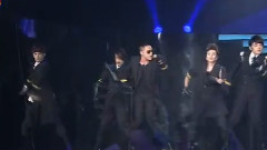 MIC男团 - 新人介绍 & Rock Star表演
