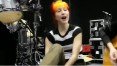 Paramore - Looking Up