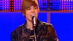 Justin Bieber - One Less Lonely Girl & Baby   Le Grand Journal