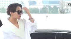 G-Dragon(BigBang),BigBang - 仁川机场出境