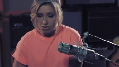 Ella Henderson - Hold On,We're Going Home (Love Me Again)