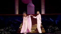 Kylie Minogue - Everything Is Beautiful