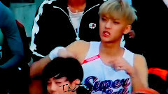 EXO,EXO-M - 喊冷要外套而捉急的Tao Dream Team