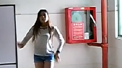 模仿翻唱 - Electric Shock