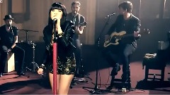 Carly Rae Jepsen - This Kiss