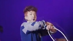 李起光 - Should I Hug Or