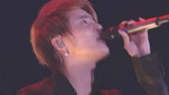 东方神起 - DARKNESS EYES
