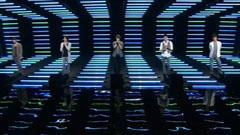 东方神起 - Stand By U