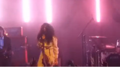 Charli XCX - Grins
