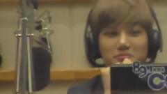 EXO - Kiss The Radio