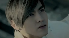 EXO-M,吴亦凡,EXO - 路一直都在