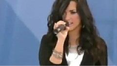 Demi Lovato,Jonas Brothers - Can't Back Down GMA
