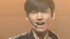 东方神起 - Keep Your Head Down 25