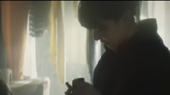 乃木坂46 - 私,起きる.