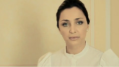Maya - Djevojacko Prezime